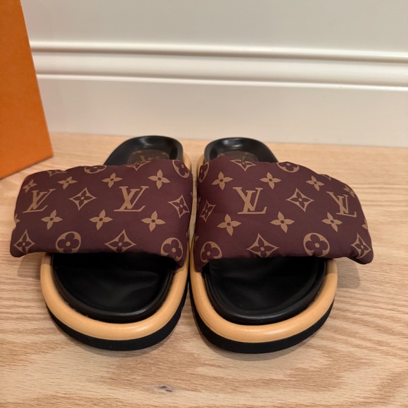 Louis Vuitton POOL PILLOW COMFORT MULE Size 38 - Picture 3 of 16